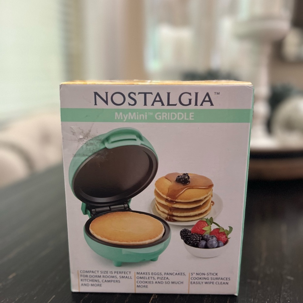 NWT Nostalgia MyMini Griddle